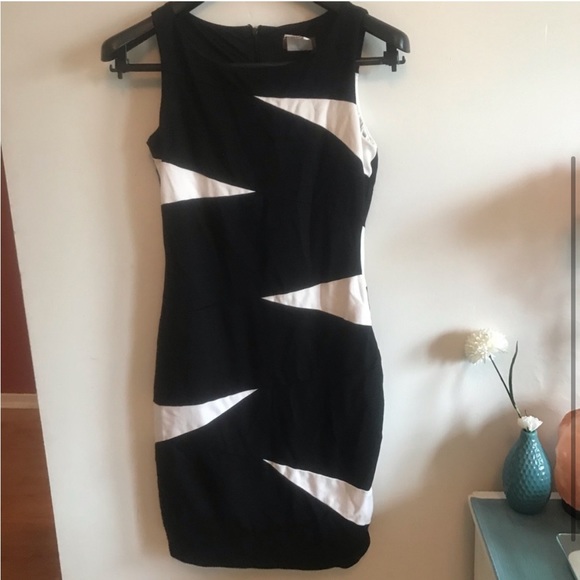 Size 4 Jessica Dress - Picture 1 of 3
